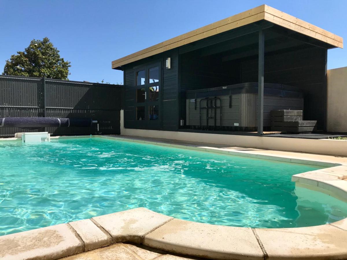Guesthouse La Costiere - Logements Independants - Espace Piscine Jacuzzi 류넬 외부 사진