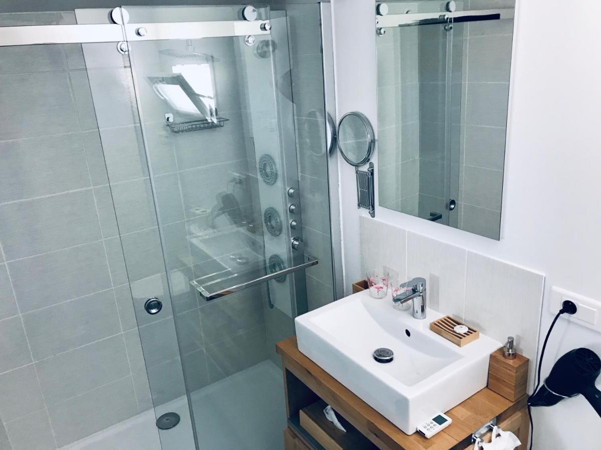 Guesthouse La Costiere - Logements Independants - Espace Piscine Jacuzzi 류넬 외부 사진