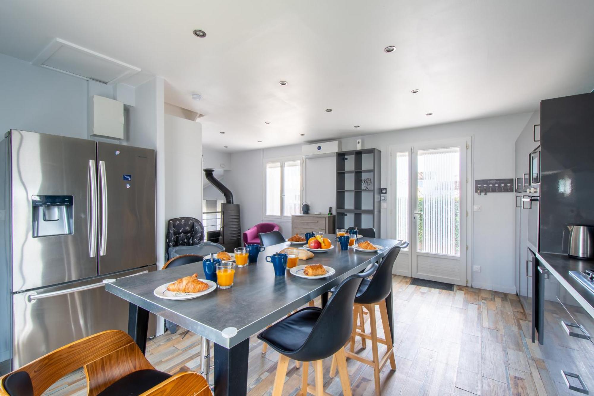 Guesthouse La Costiere - Logements Independants - Espace Piscine Jacuzzi 류넬 외부 사진
