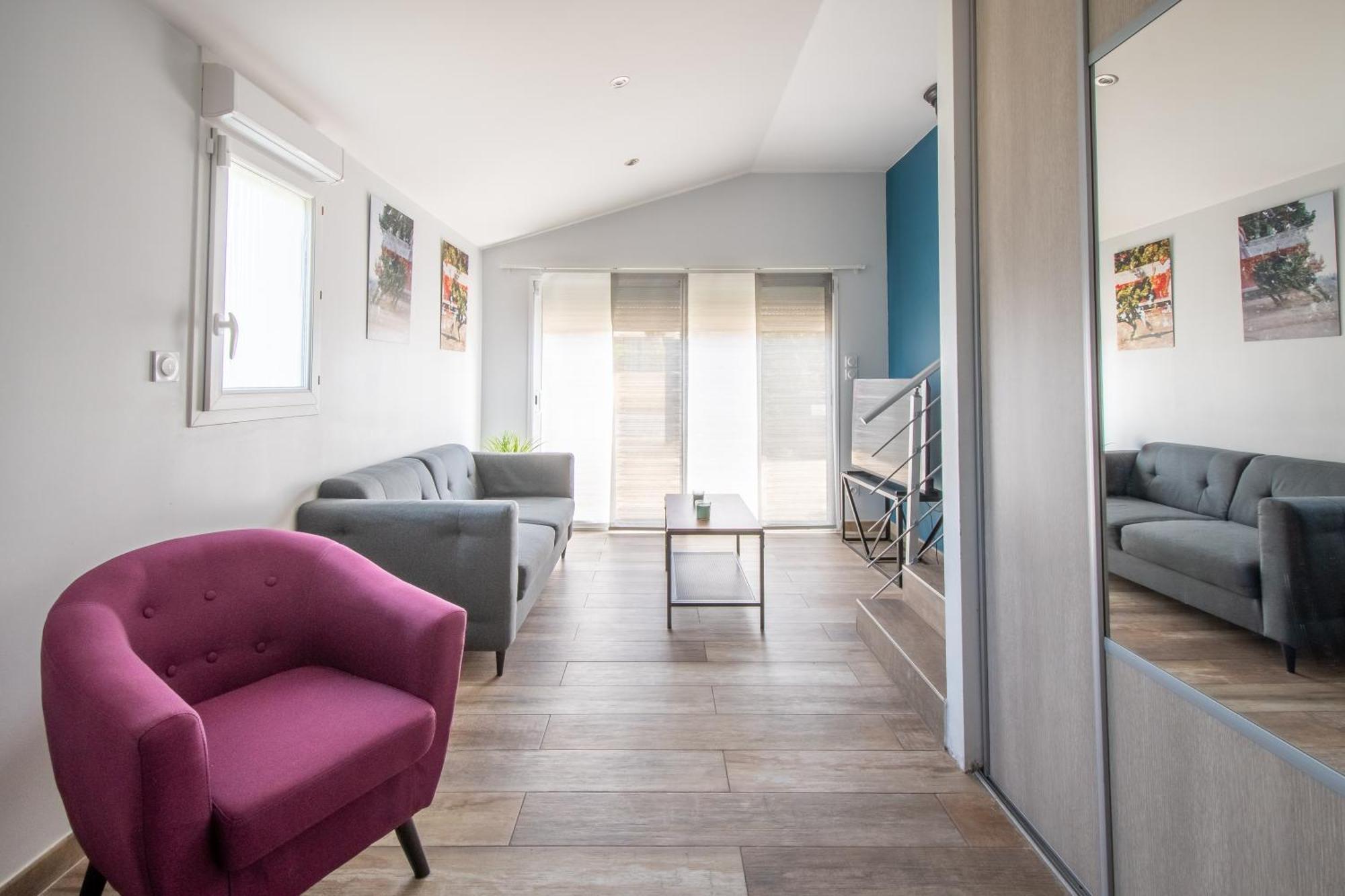 Guesthouse La Costiere - Logements Independants - Espace Piscine Jacuzzi 류넬 외부 사진