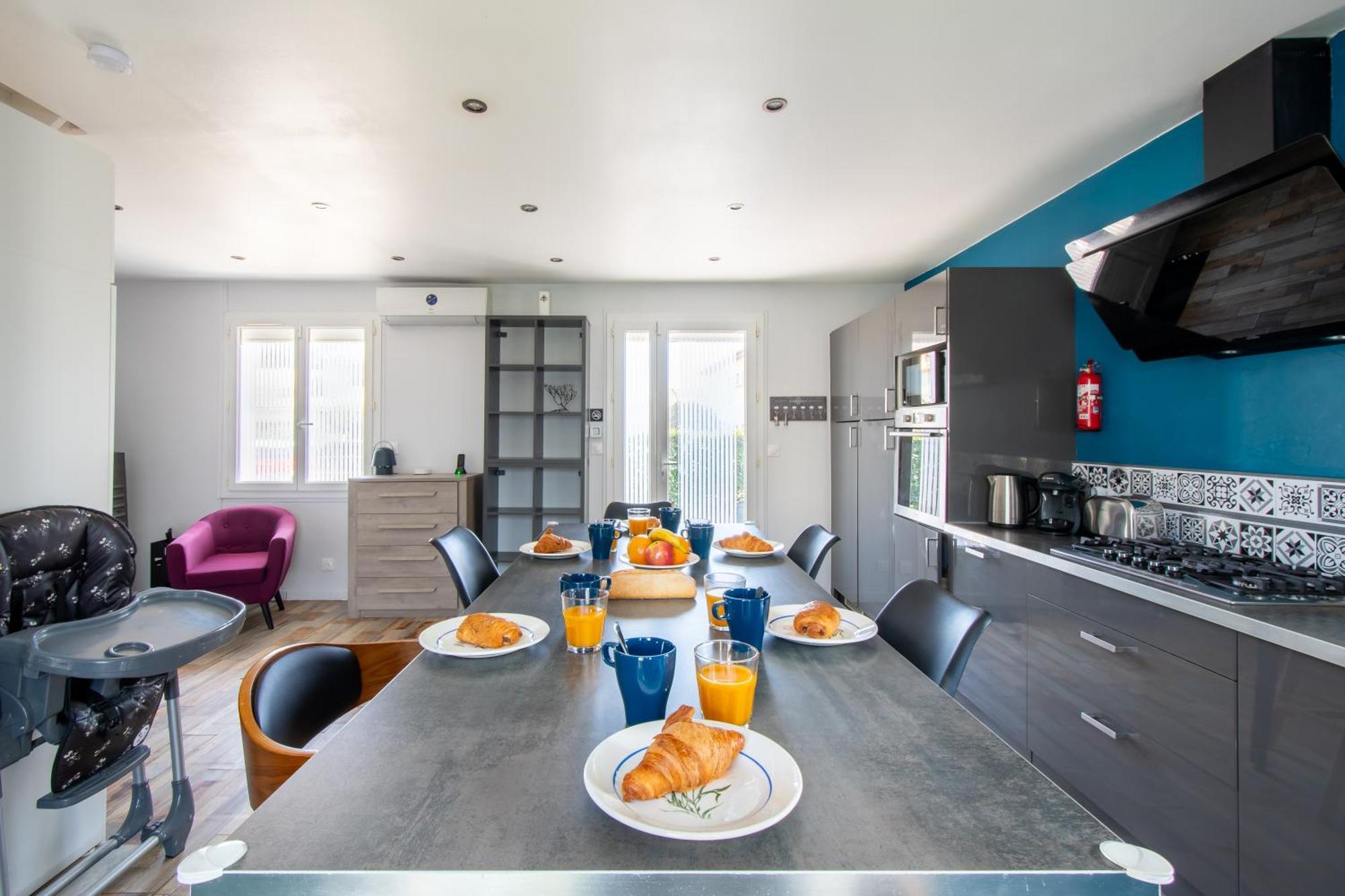 Guesthouse La Costiere - Logements Independants - Espace Piscine Jacuzzi 류넬 외부 사진