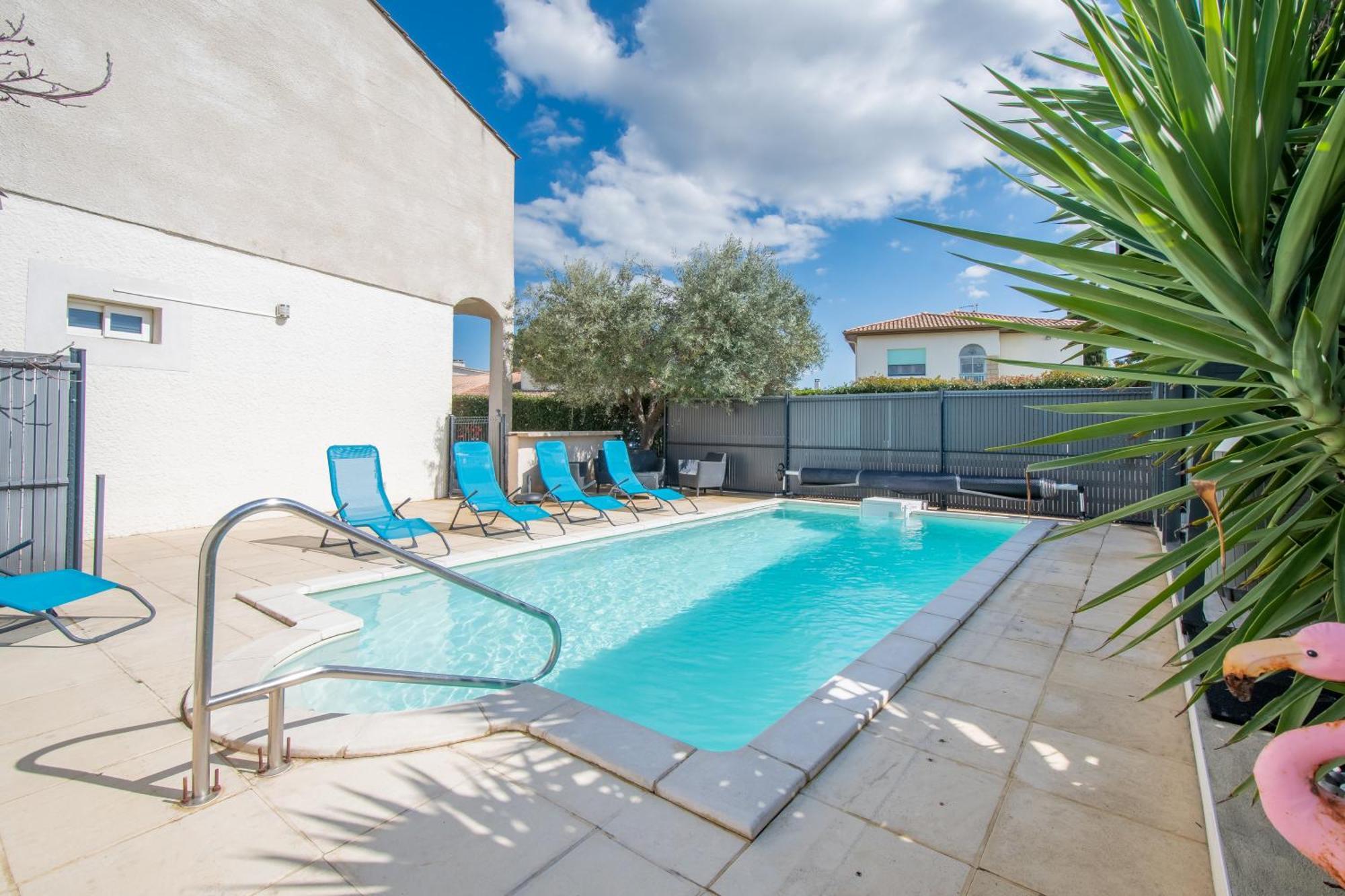 Guesthouse La Costiere - Logements Independants - Espace Piscine Jacuzzi 류넬 외부 사진