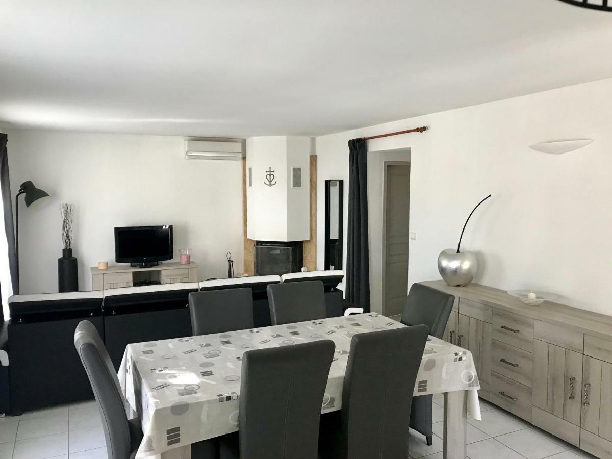 Guesthouse La Costiere - Logements Independants - Espace Piscine Jacuzzi 류넬 외부 사진