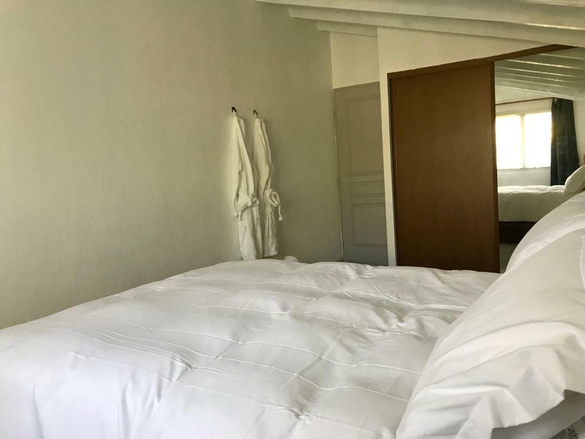 Guesthouse La Costiere - Logements Independants - Espace Piscine Jacuzzi 류넬 외부 사진